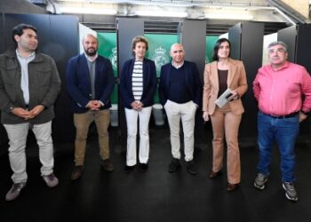 Nuevos baños renovados de los Campos de Sport de El Sardinero, con acabados modernos, sanitarios blancos y cabinas individuales, tras la finalización de las obras de mejora en el estadio del Real Racing Club.