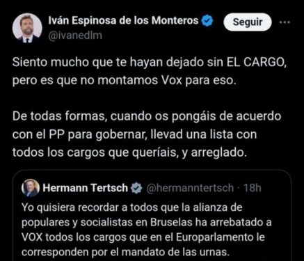 Captura del mensaje en redes sociales de Iván Espinosa de los Monteros respondiendo a Hermann Tertsch, en el que critica la gestión de cargos de VOX y menciona una posible lista conjunta con el PP.